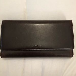 Neutral coach wallet